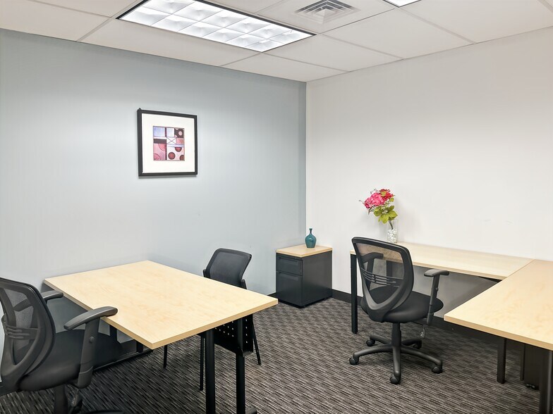 More Photos Of 1 International Plz, Philadelphia Coworking Space