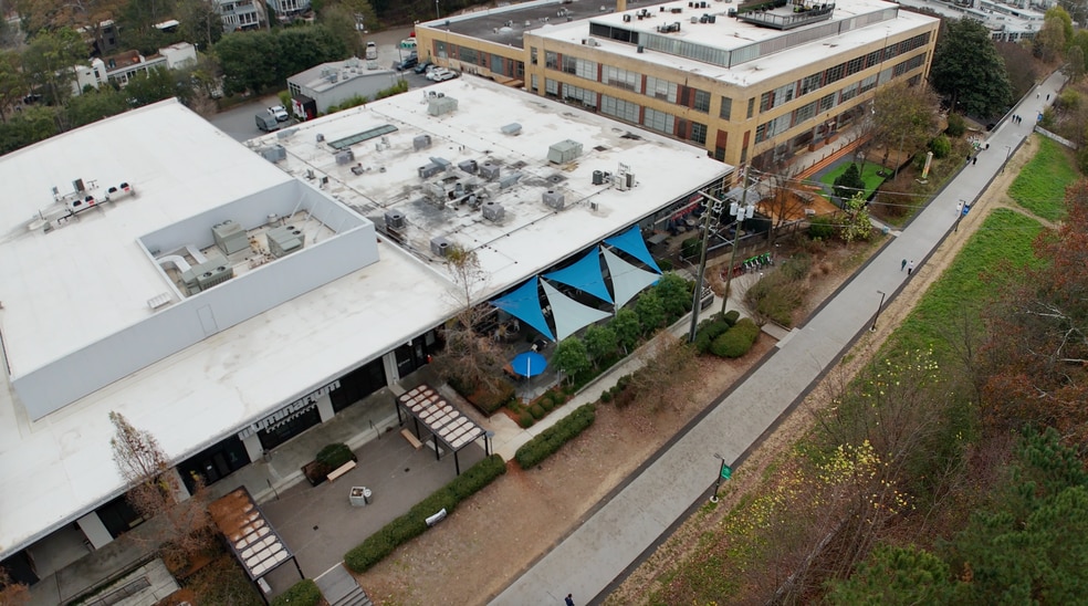 More Photos Of 550 Somerset Ter NE, Atlanta Storefront For Lease