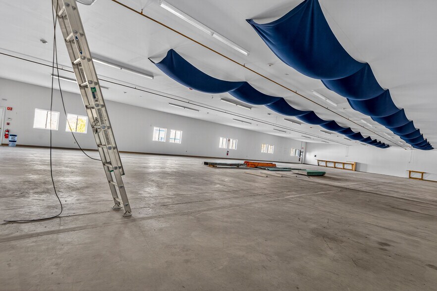 More Photos Of 430 Chapel Hill Rd, Oakdale Freestanding For Lease