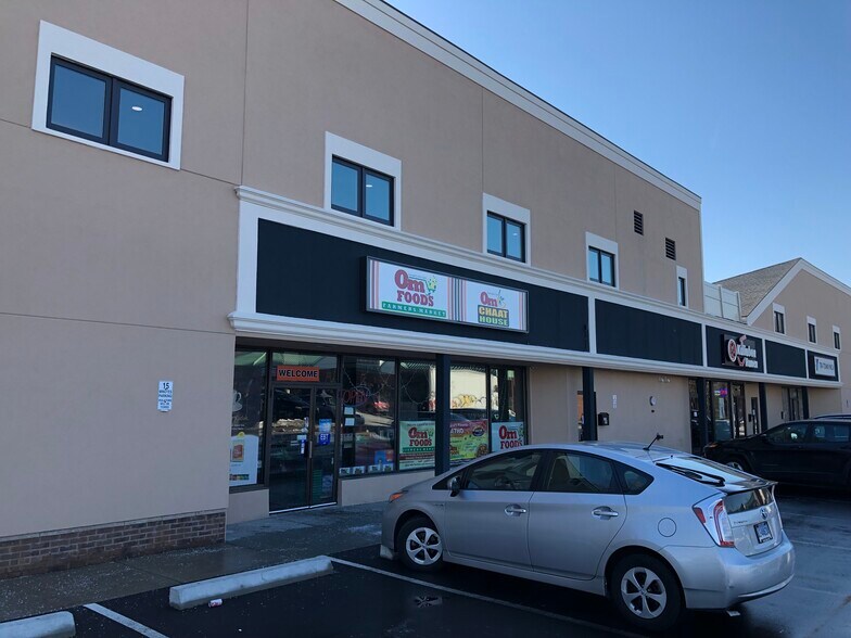 More Photos Of 1321-1323 Silas Deane Hwy, Wethersfield Storefront Retail Office For Lease