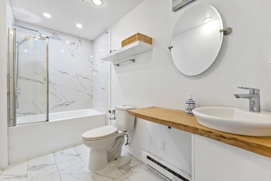 More Photos Of 1023 Rue Berri, Montréal Apartments For Sale