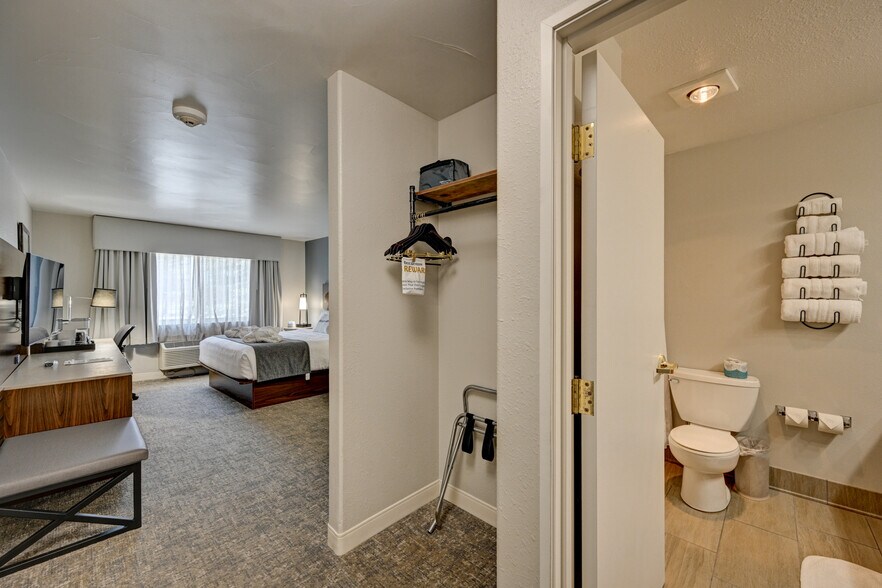 More Photos Of 733 US Highway 24 N, Buena Vista Hotel For Sale