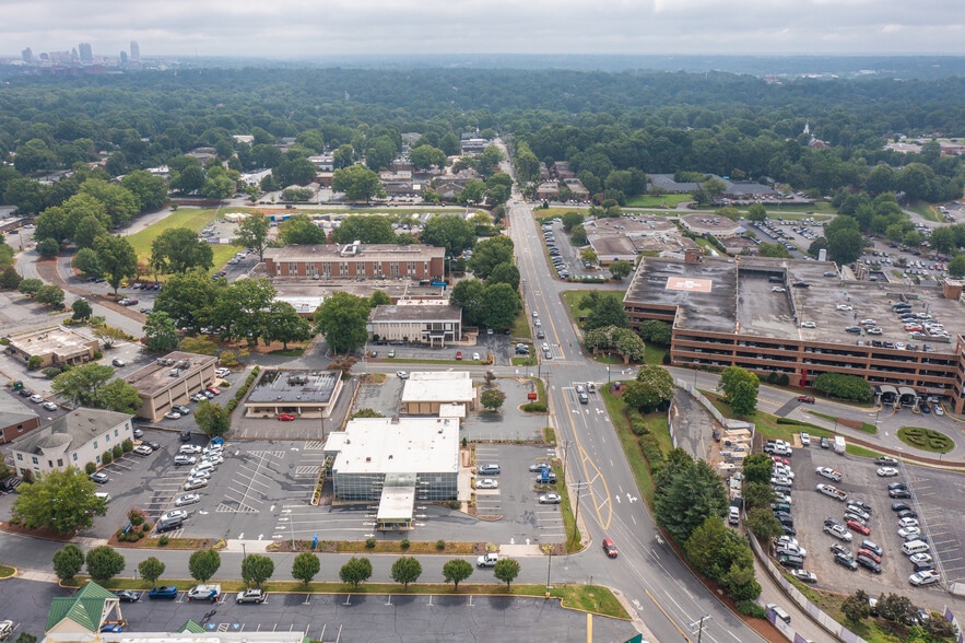 More Photos Of 2000 S Hawthorne Rd, Winston-Salem Bank For Lease