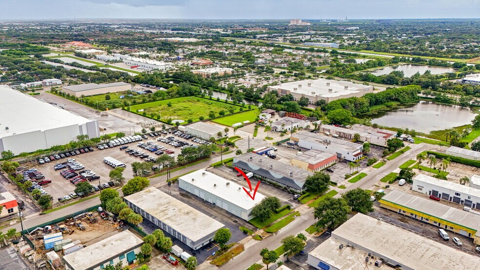 More Photos Of 1334 S Killian Dr, Lake Park Warehouse For Sale
