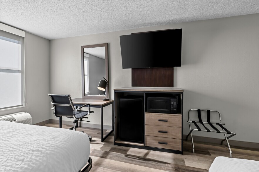 More Photos Of 1202 Liberty Rd, High Point Hotel For Sale