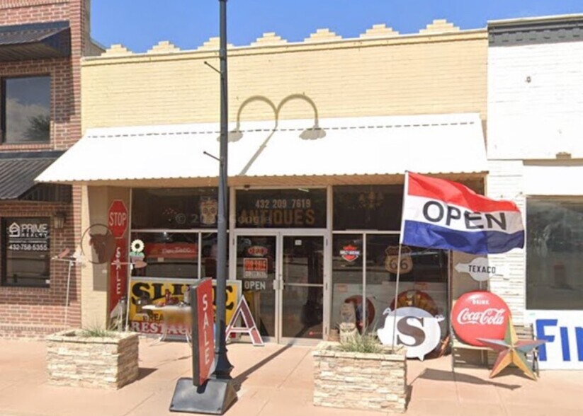Primary Photo Of 108 Main St, Seminole Storefront For Sale