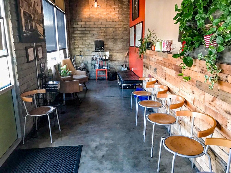 More Photos Of 707 E Carson Ave, Las Vegas Restaurant For Lease