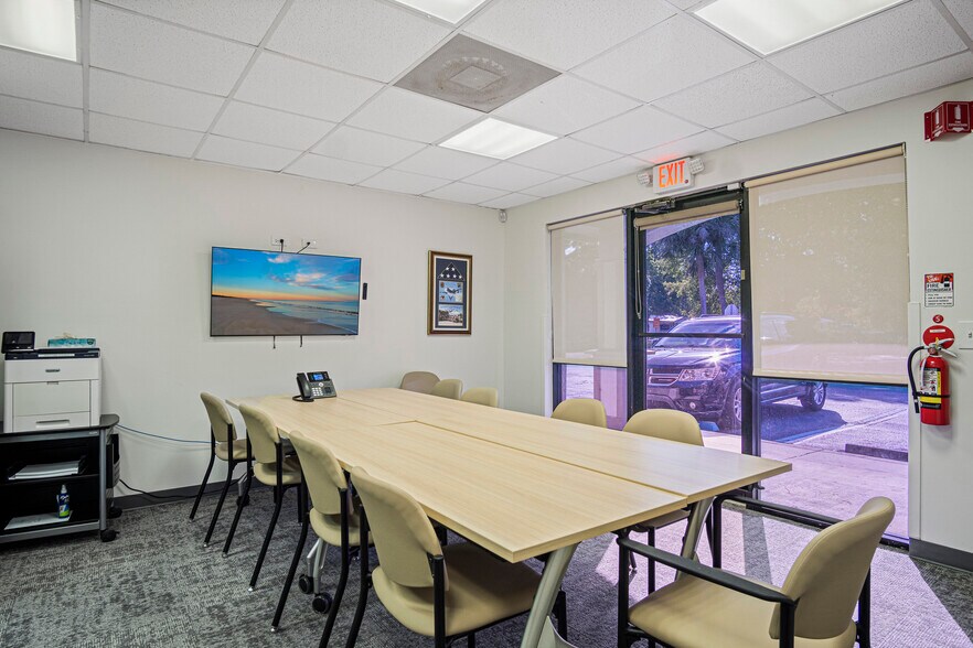 More Photos Of 1201 N Parrott Ave, Okeechobee Medical For Sale