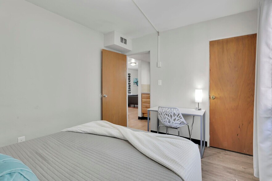 More Photos Of 27 W 8th Ave, Columbus Apartments For Sale