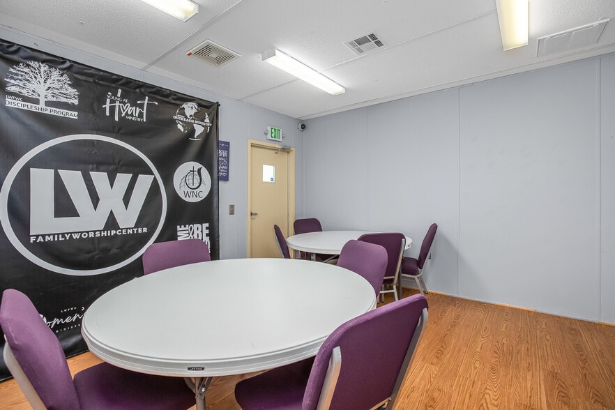 More Photos Of 1255 Mountainview Rd, King Religious Facility For Sale