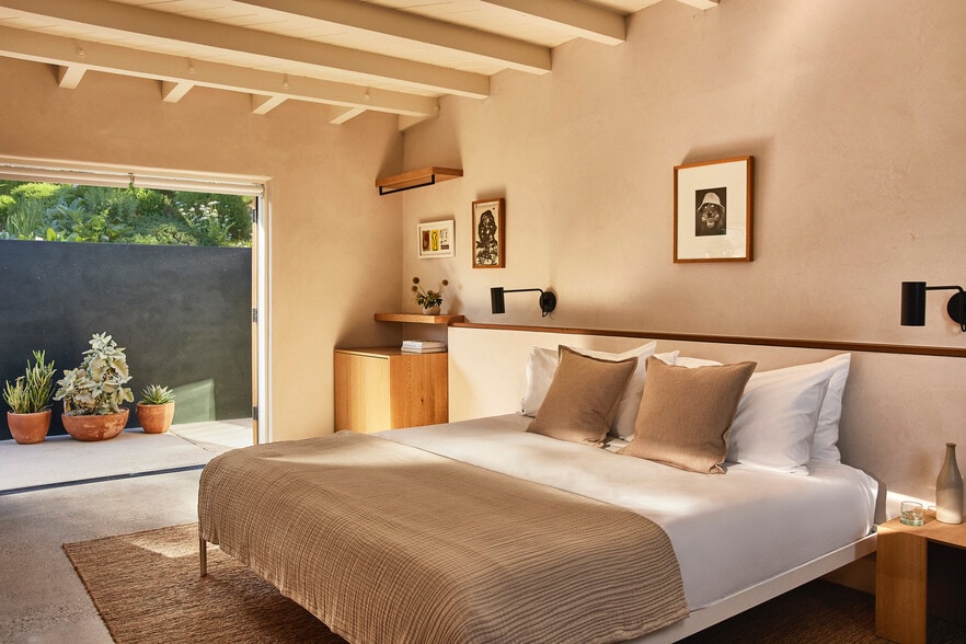 More Photos Of 28920 Pacific Coast Hwy, Malibu Hotel For Sale