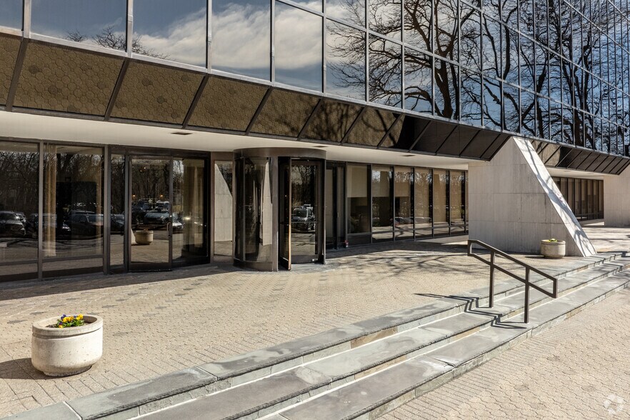 More Photos Of 600 Parsippany Rd, Parsippany Office For Sale