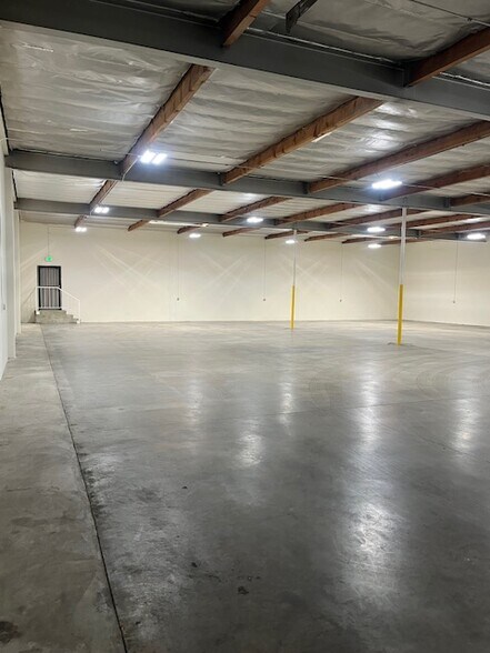 More Photos Of 12352-12358 E Barringer St, South El Monte Manufacturing For Lease