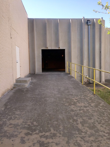 More Photos Of 4800 N Stiles Ave, Oklahoma City Warehouse For Lease