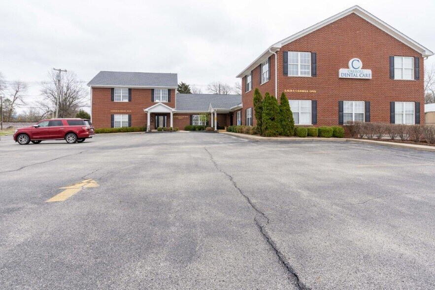 More Photos Of 6344 W Highway 146, Crestwood Medical For Lease