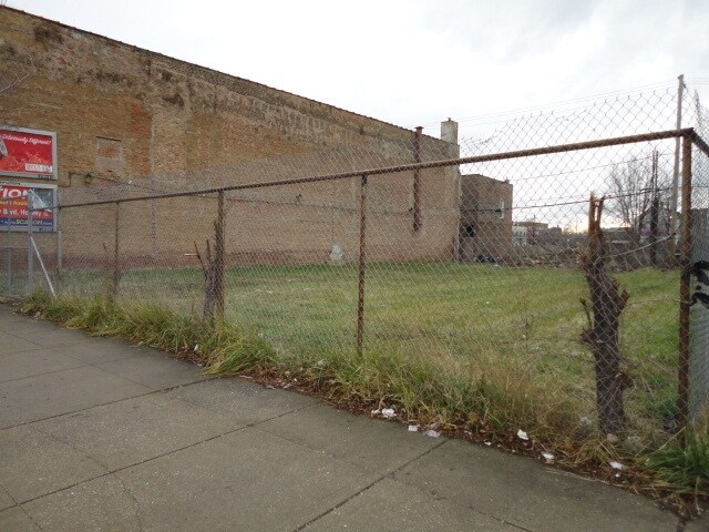 More Photos Of 6858 S Halsted St, Chicago Freestanding For Sale