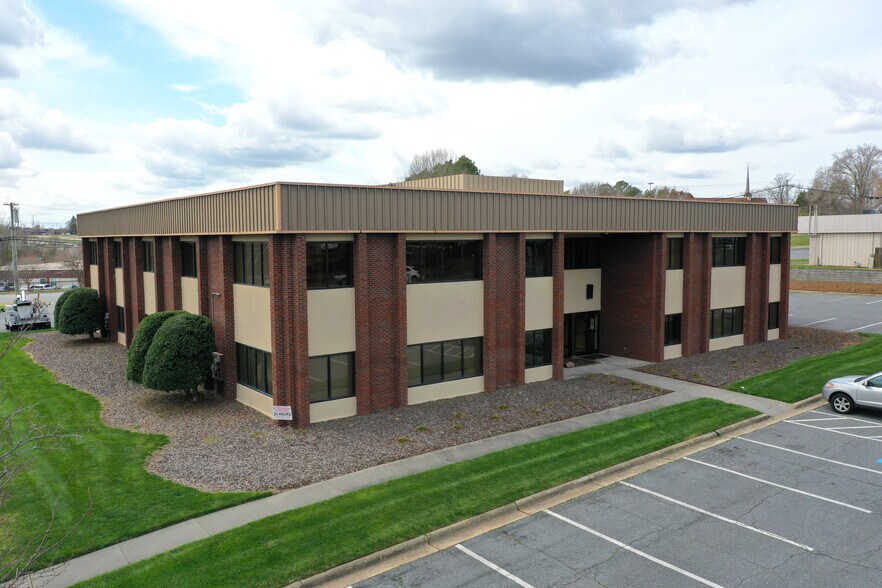 More Photos Of 1036 Branchview Dr, Concord Office For Lease