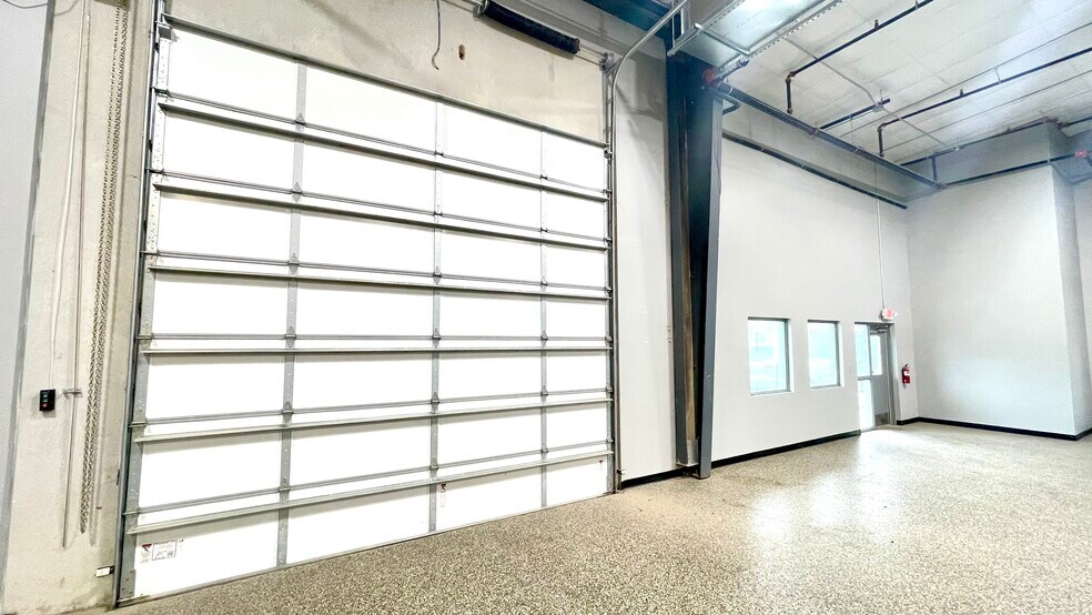 More Photos Of 7637 FM 3009, Schertz Light Distribution For Sale