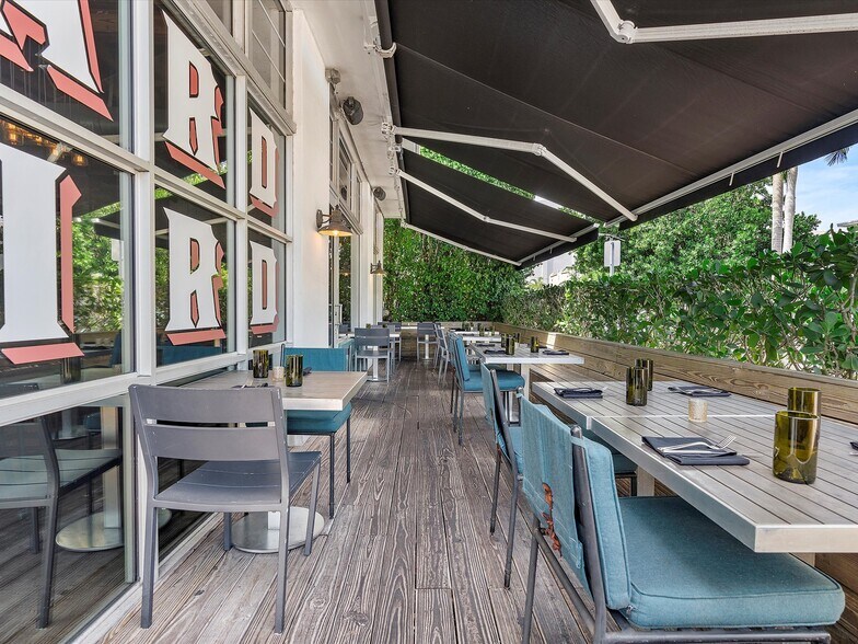 More Photos Of 1600 Lenox Ave, Miami Beach Storefront For Sale