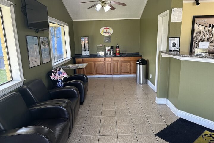 More Photos Of 999 Cooper Rd, Picayune Hotel For Sale