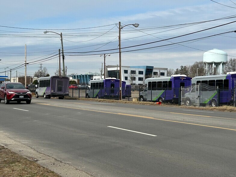 More Photos Of 349 E Belt Blvd, Richmond Auto Repair For Sale