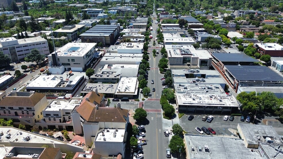 More Photos Of 2401-2417 Park Blvd, Palo Alto Office For Sale