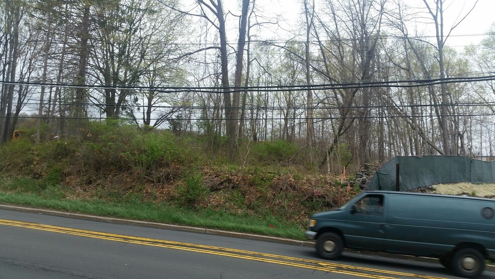 More Photos Of 3116 E Main St, Cortlandt Manor Land For Lease