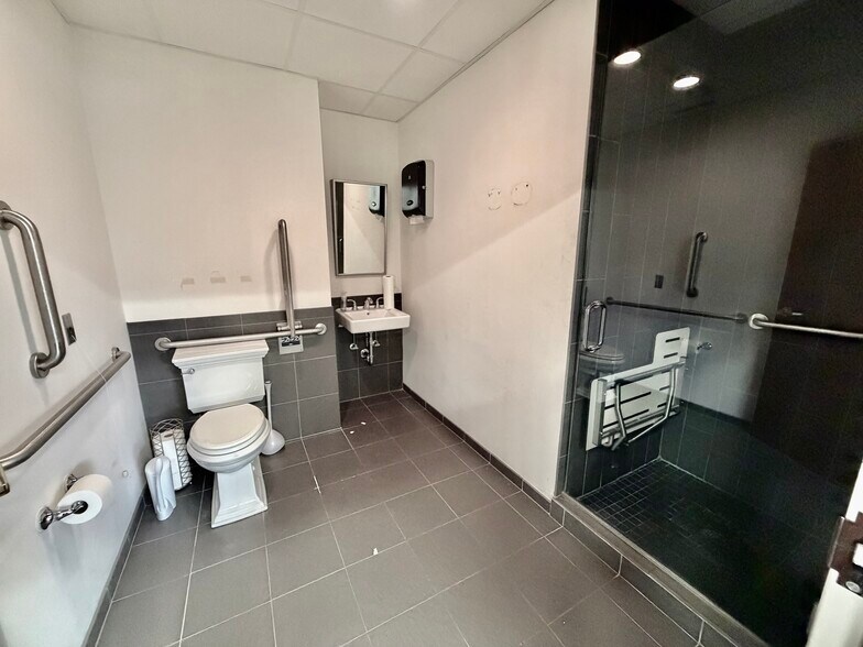 More Photos Of 55 Old Post Rd No 2, Greenwich Office For Lease