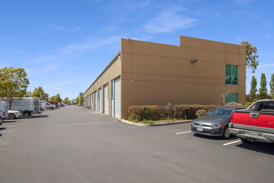 More Photos Of 865 Marina Bay Pky, Richmond Flex For Lease