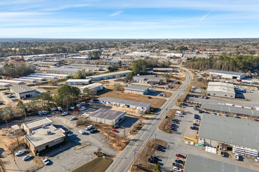 More Photos Of 1962 Mall Blvd, Auburn Warehouse For Sale