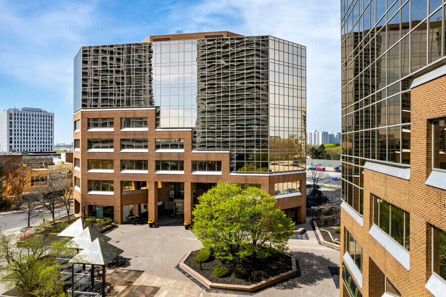 More Photos Of 2001 Sheppard Ave E, Toronto Unknown For Lease