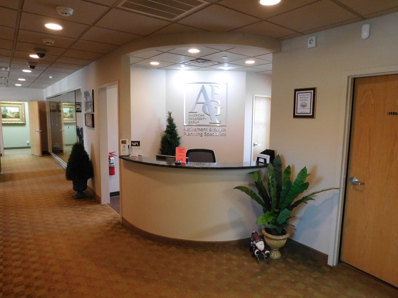 Primary Photo Of 901 State Rt 23 S, Pompton Plains Office For Lease