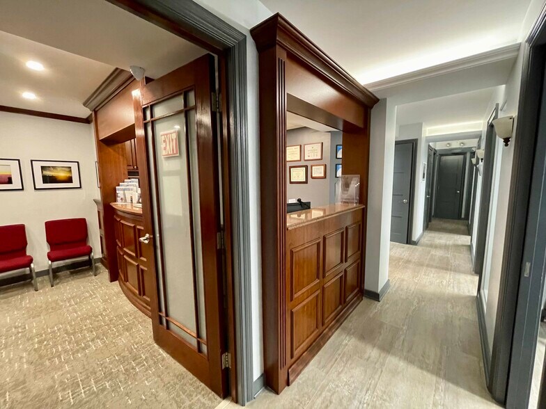 More Photos Of 162 W 56th St, New York Apartments For Sale