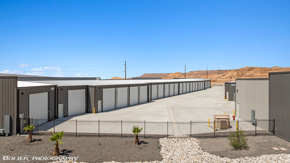 More Photos Of 1300 Pioneer Blvd, Mesquite Self Storage For Sale