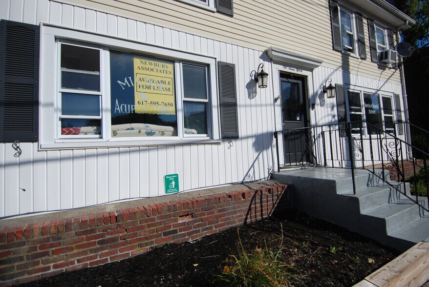 1197 Adams St, Dorchester, MA 02124 Office