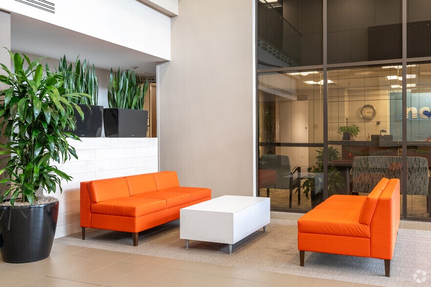 More Photos Of 2809 Emerywood Pky, Richmond Office For Lease