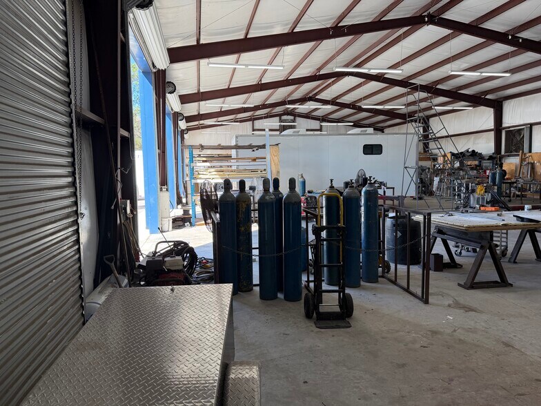 More Photos Of 9755 S. R. Florida 121 S, Macclenny Warehouse For Lease
