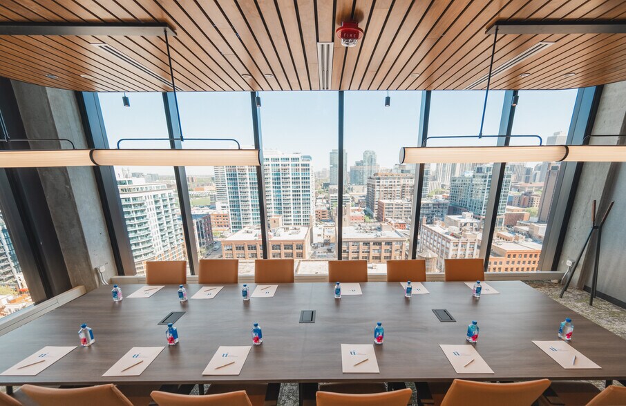 More Photos Of 311 W Huron St, Chicago Office For Lease