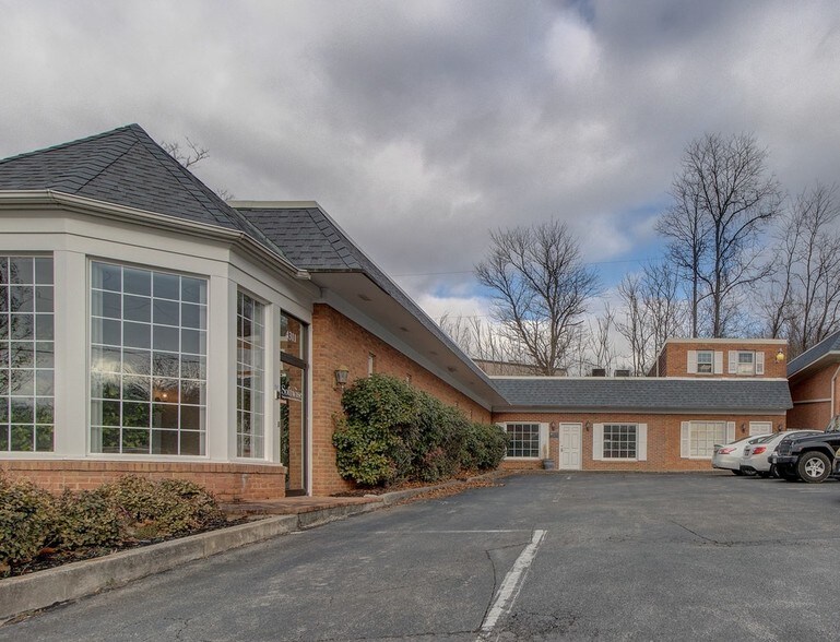 More Photos Of 4311 Appleton Ave NW, Roanoke Office For Lease