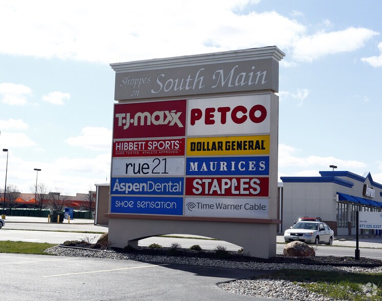 More Photos Of 1107-1125 S Main St, Bowling Green Unknown For Lease