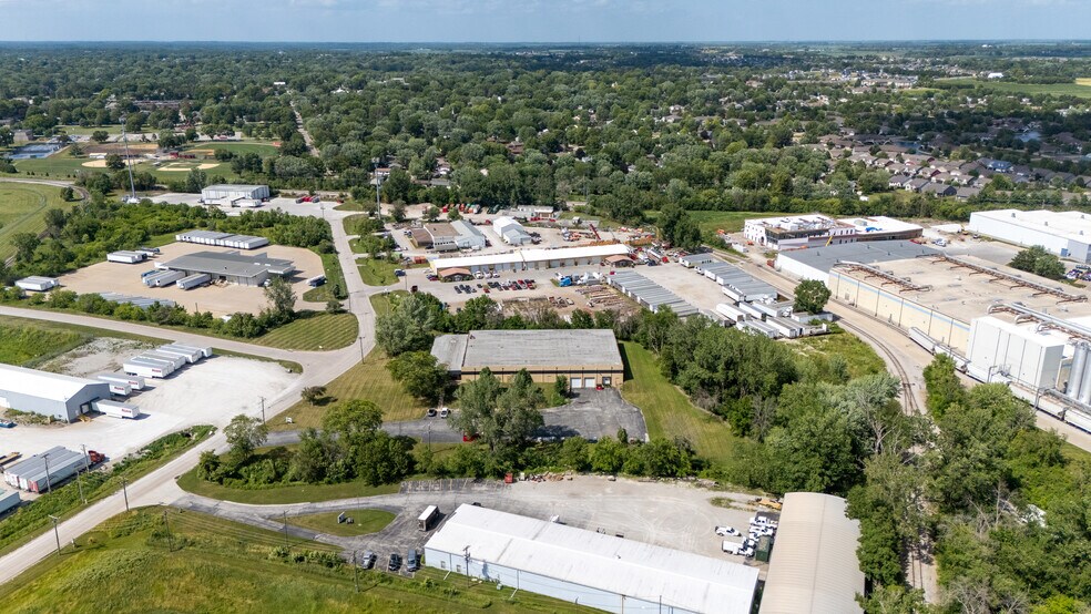 More Photos Of 2860 Industrial Park Rd, Iowa City Warehouse For Sale