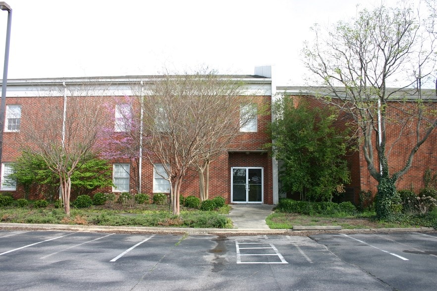 More Photos Of 2212 Jordan Ln, Huntsville Religious Facility For Sale