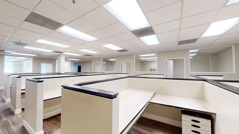 More Photos Of 1415 W Magnolia Blvd, Burbank Office Residential For Sale