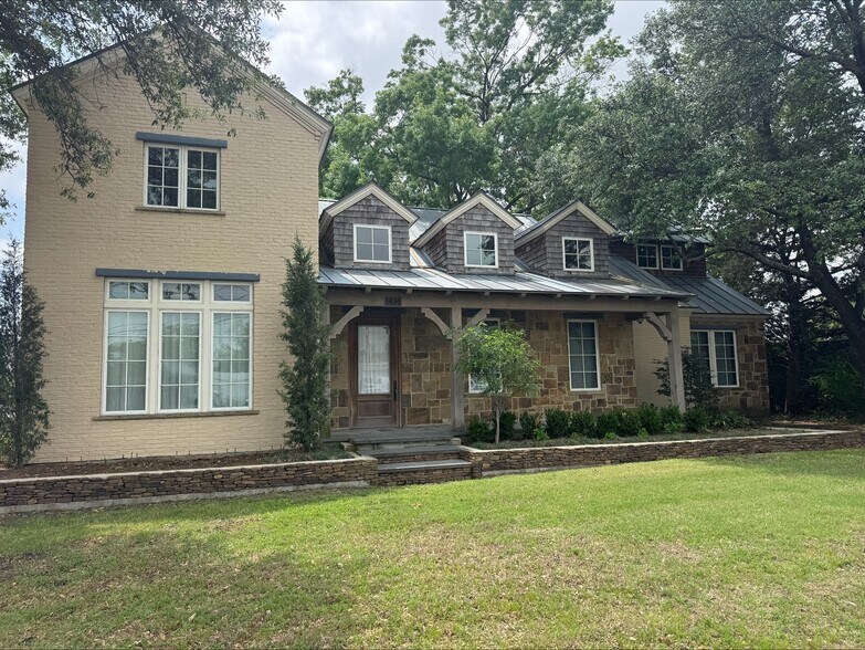 Primary Photo Of 1414 14th St, Plano Office For Lease