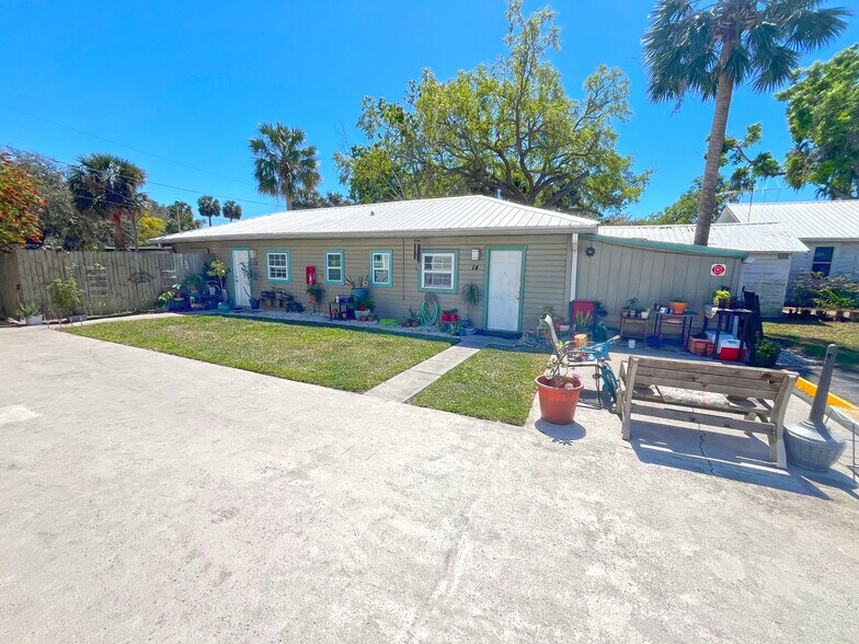 More Photos Of 321 W Ianthe St, Tavares Multifamily For Sale