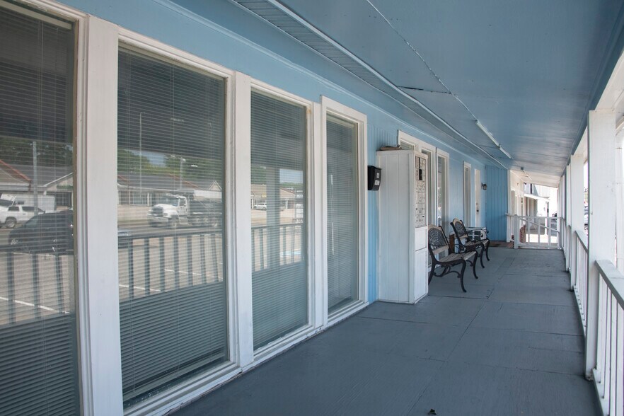 More Photos Of 1723-1755 Main St, Southaven Storefront Retail Office For Sale