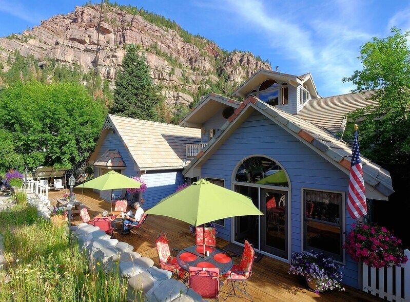 More Photos Of 118 6TH Ave, Ouray Hotel For Sale
