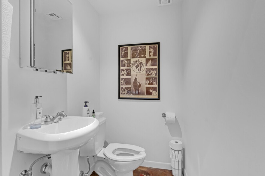 More Photos Of 1431 E 3rd St, Tulsa Specialty For Sale