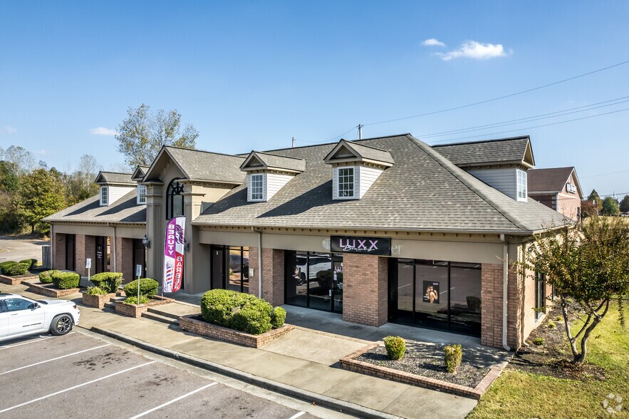 Primary Photo Of 1330 E Goodman Rd, Southaven Office For Sale