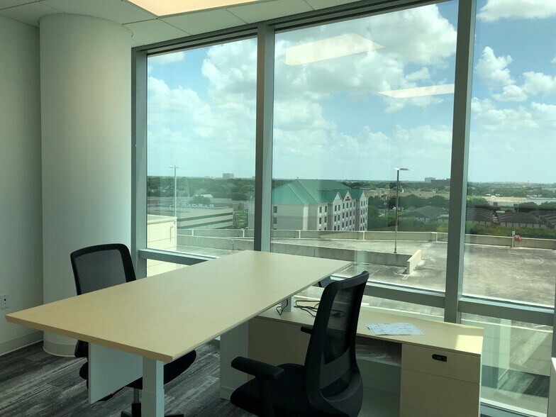 More Photos Of 9999 Bellaire Blvd, Houston Medical For Lease